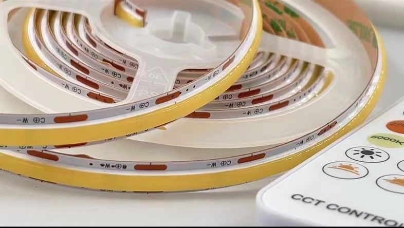 90 CRI COB 560leds CCT Dimmbare LED-Band 8mm PCB für Energieeinsparung Umweltfreundliche Beleuchtung in Europa