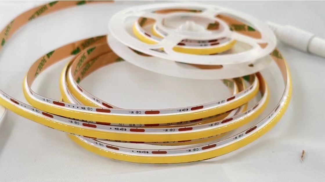 90 CRI COB 560leds CCT Dimmbare LED-Band 8mm PCB für Energieeinsparung Umweltfreundliche Beleuchtung in Europa