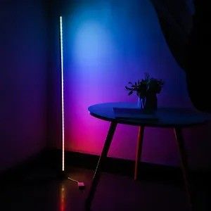 2024 Moderne Zylinder Rgb Farbenfrohe LED Umgebungslicht App Smart Atmosphere Fußbodenlampe