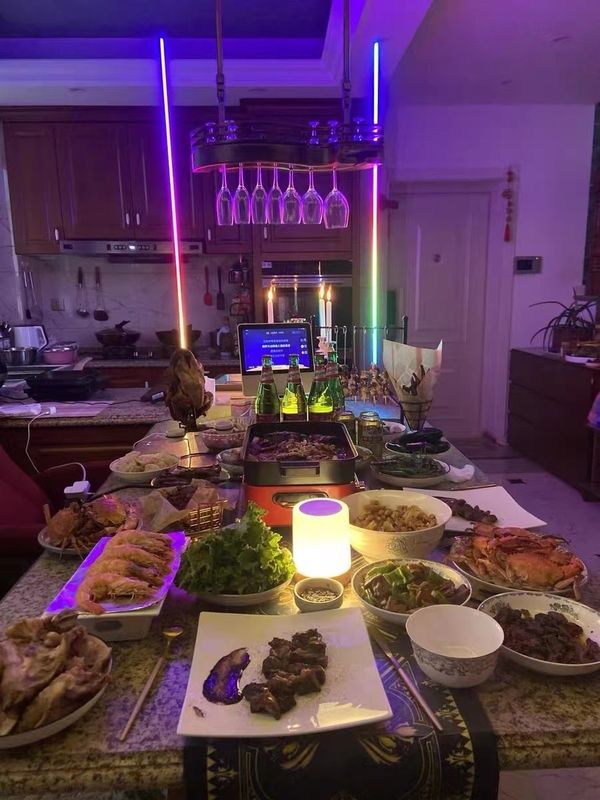 2024 Moderne Zylinder Rgb Farbenfrohe LED Umgebungslicht App Smart Atmosphere Fußbodenlampe