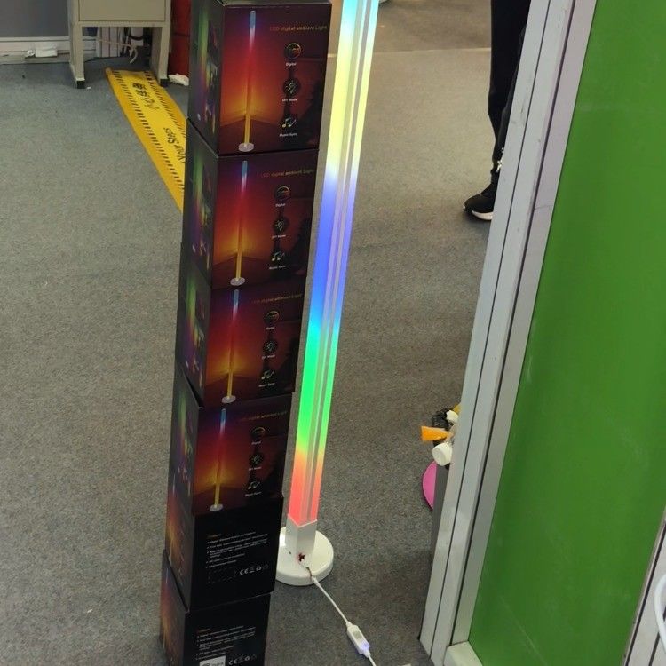 RGB Led Eckbodenlampe Home.hotel.lighting Dekorative Funktion für modernes Wohnzimmer