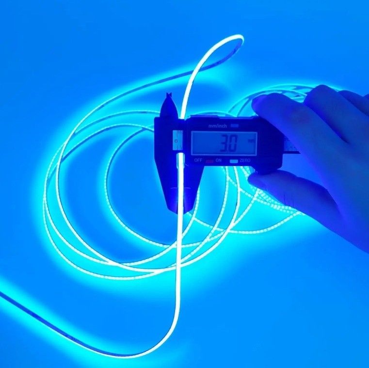 Langlebige COB-LED-Streifenleuchte mit Dämpfer 3 mm Ultra Slim 400Leds/m Weißes COB-Band 50000 Stunden Ideal