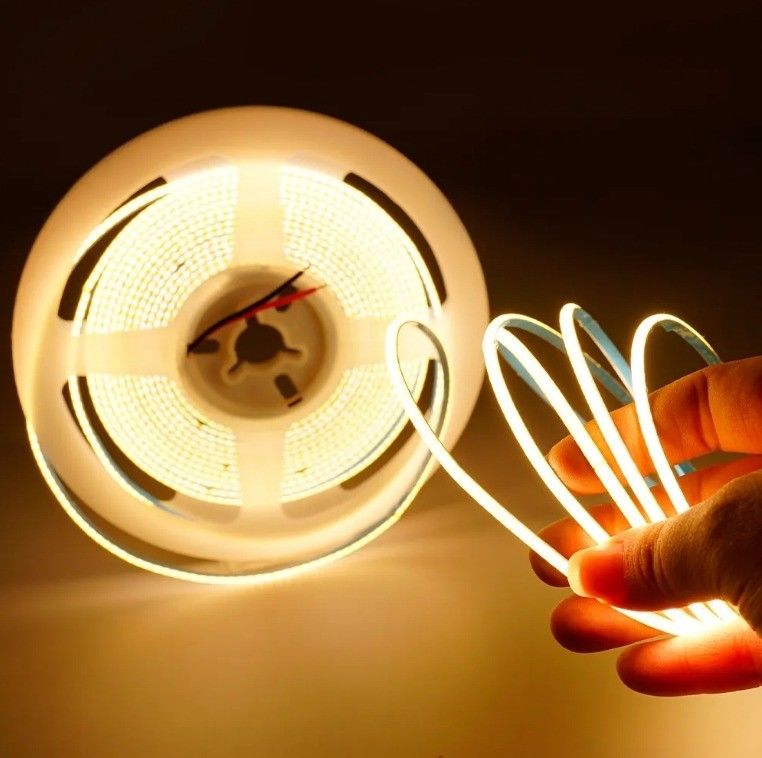 Langlebige COB-LED-Streifenleuchte mit Dämpfer 3 mm Ultra Slim 400Leds/m Weißes COB-Band 50000 Stunden Ideal